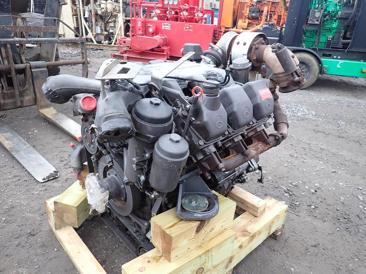 Used 2005 Mercedes OM501 LA Diesel Engine JOHN DEERE 400D TRUCK