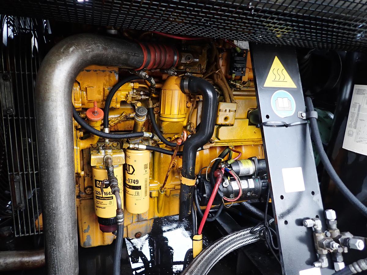 Used 2016 Sullair 900HAFDTQ 900 CFM Air Compressor