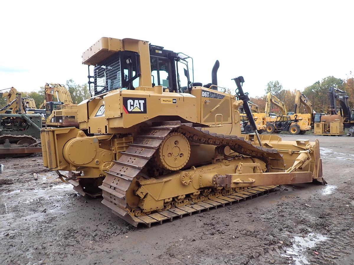 Used 2017 CAT D6T LGP Crawler Dozer w/ PACCAR Winch
