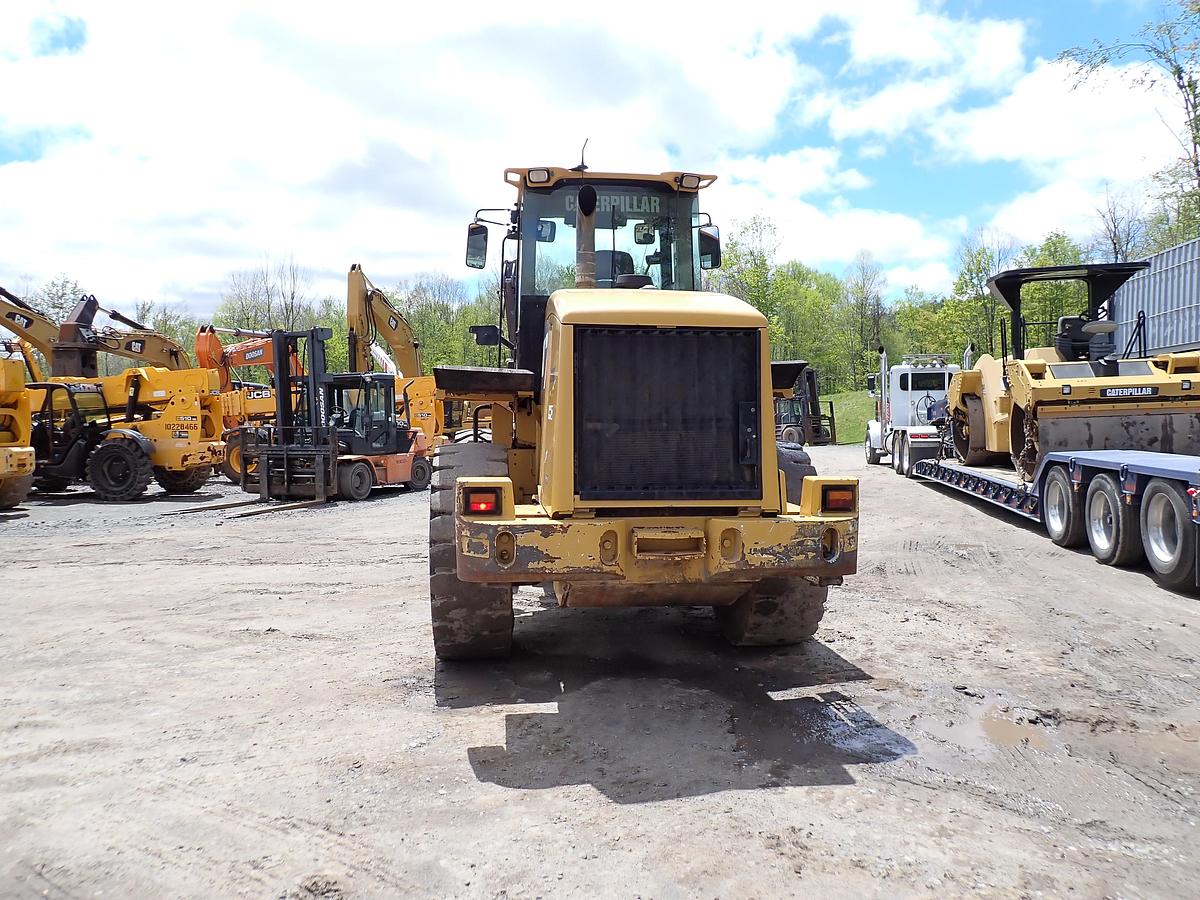 Used 2010 CAT 938H