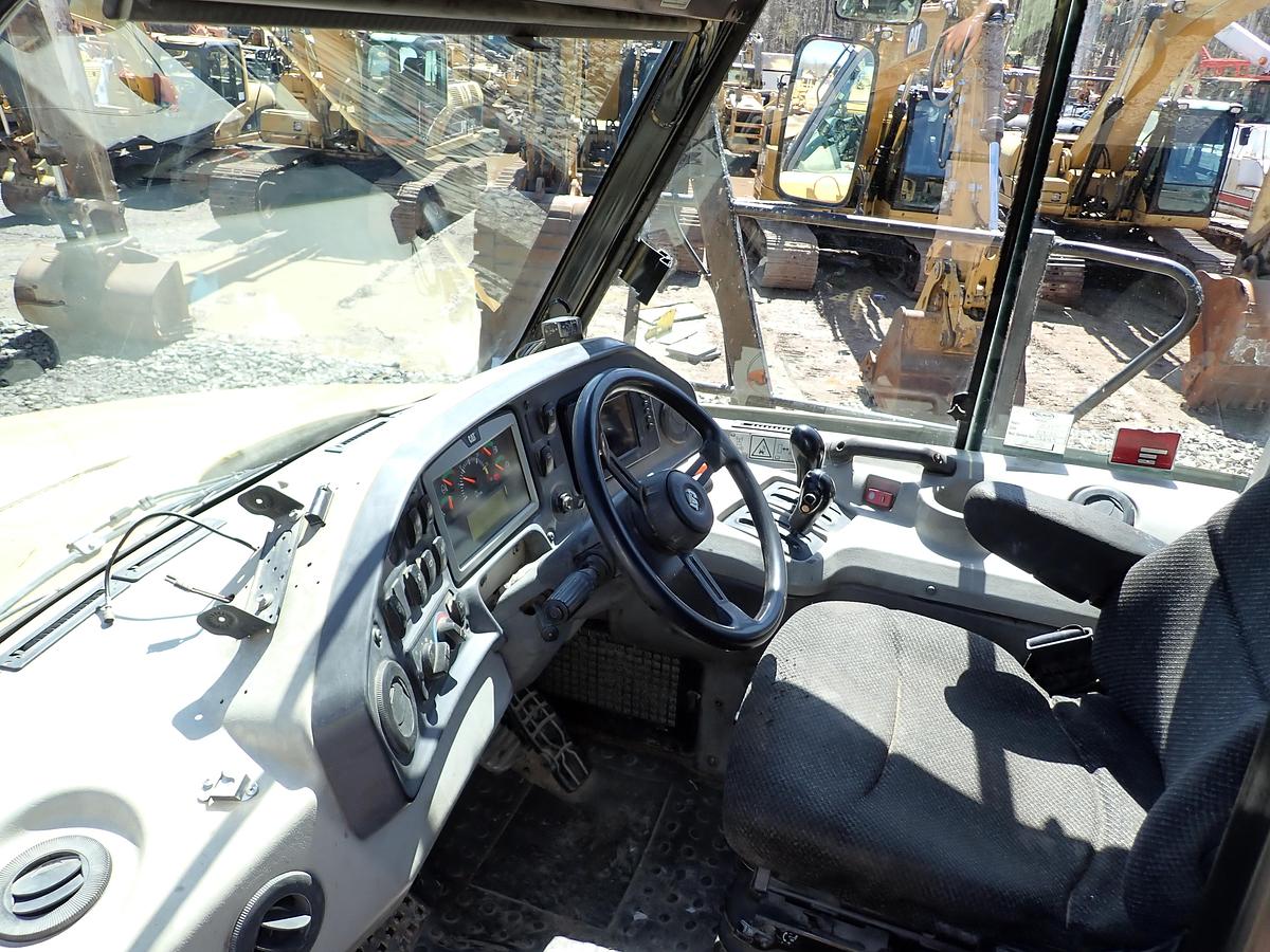 Used 2012 CAT 740B Articulated Haul Truck w/ TAILGATE