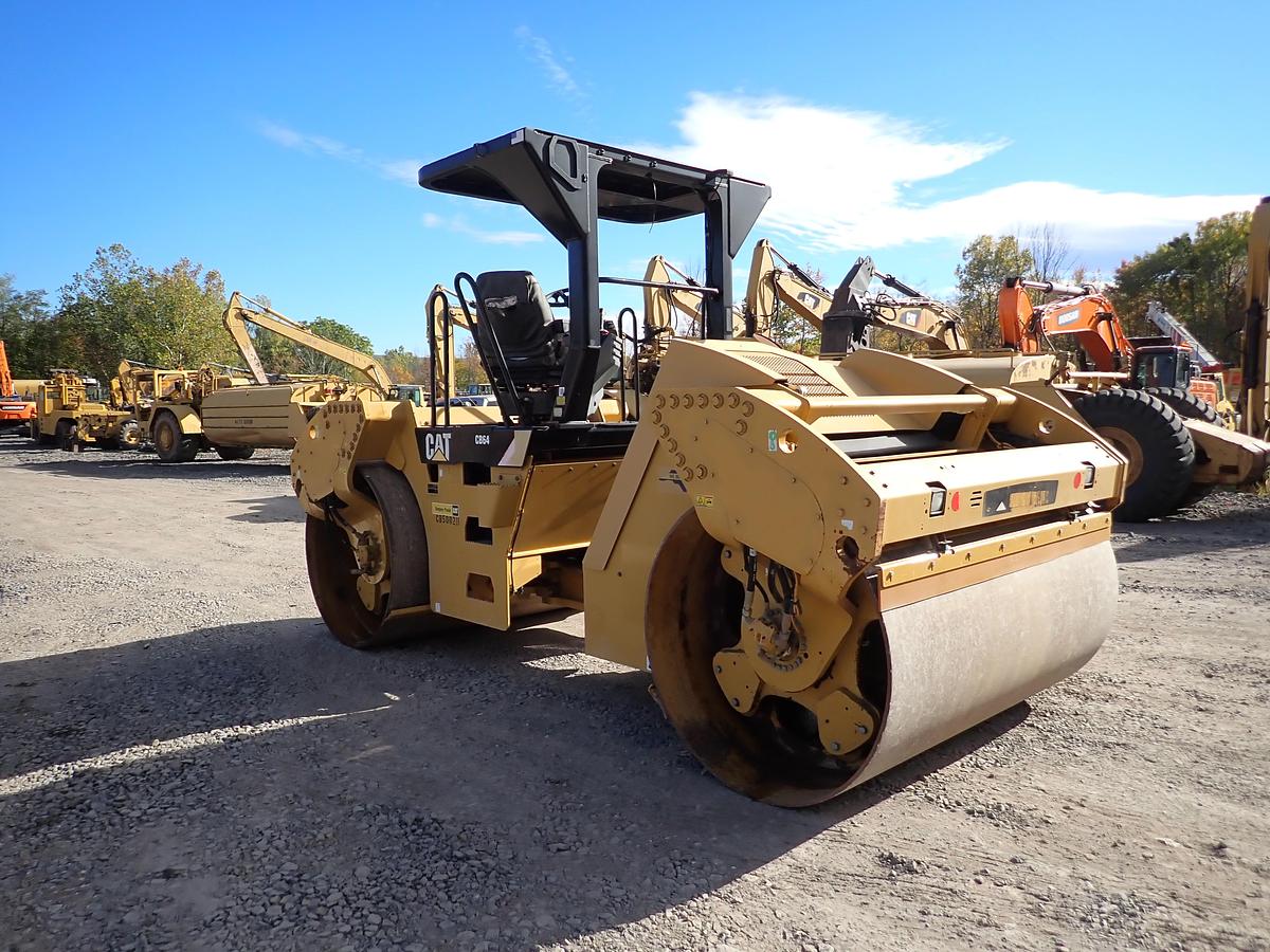 Used 2015 CAT CB64 Double Drum Roller