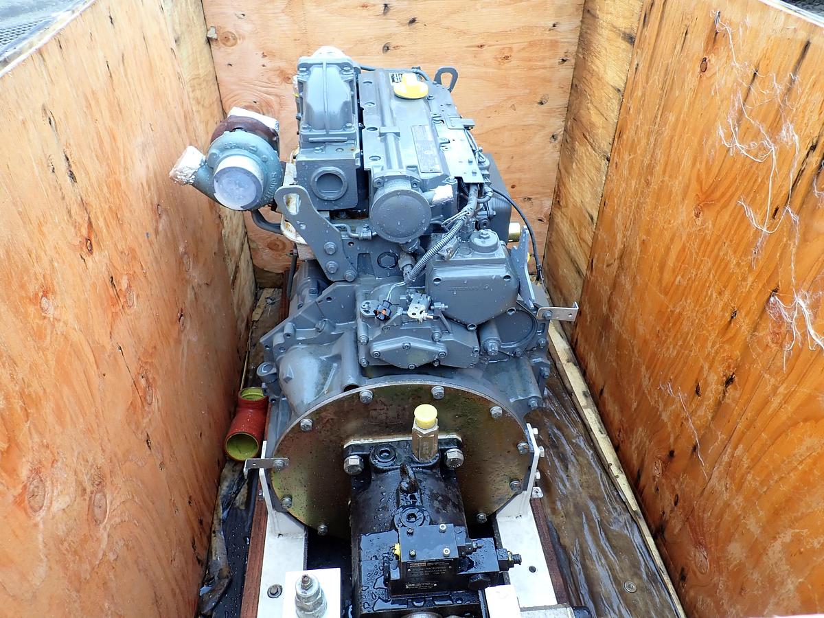2006 DEUTZ BF4M2012C Diesel Engine 119 HP UNUSED
