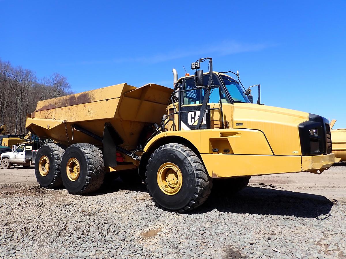 Used 2012 CAT 740B Articulated Haul Truck w/ TAILGATE