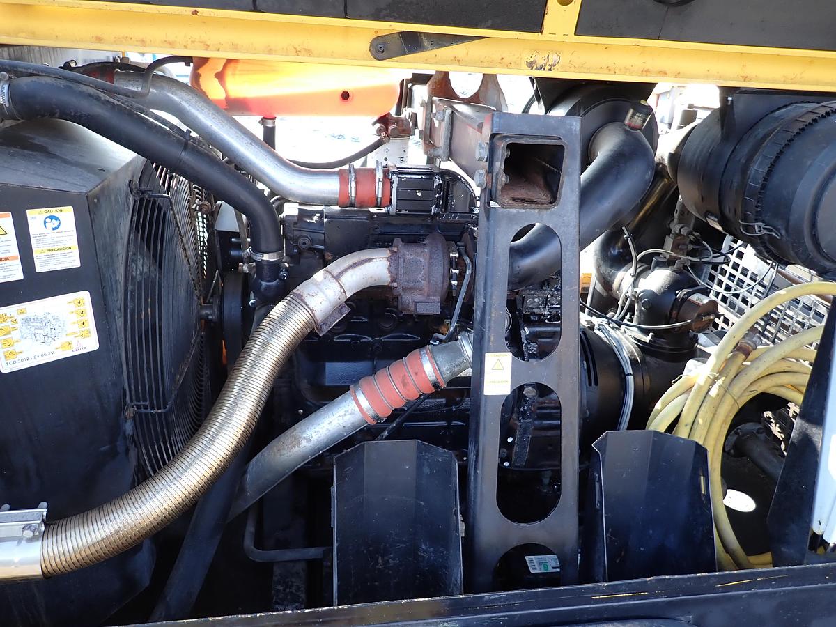 Used Kaeser M122 400 CFM Air Compressor