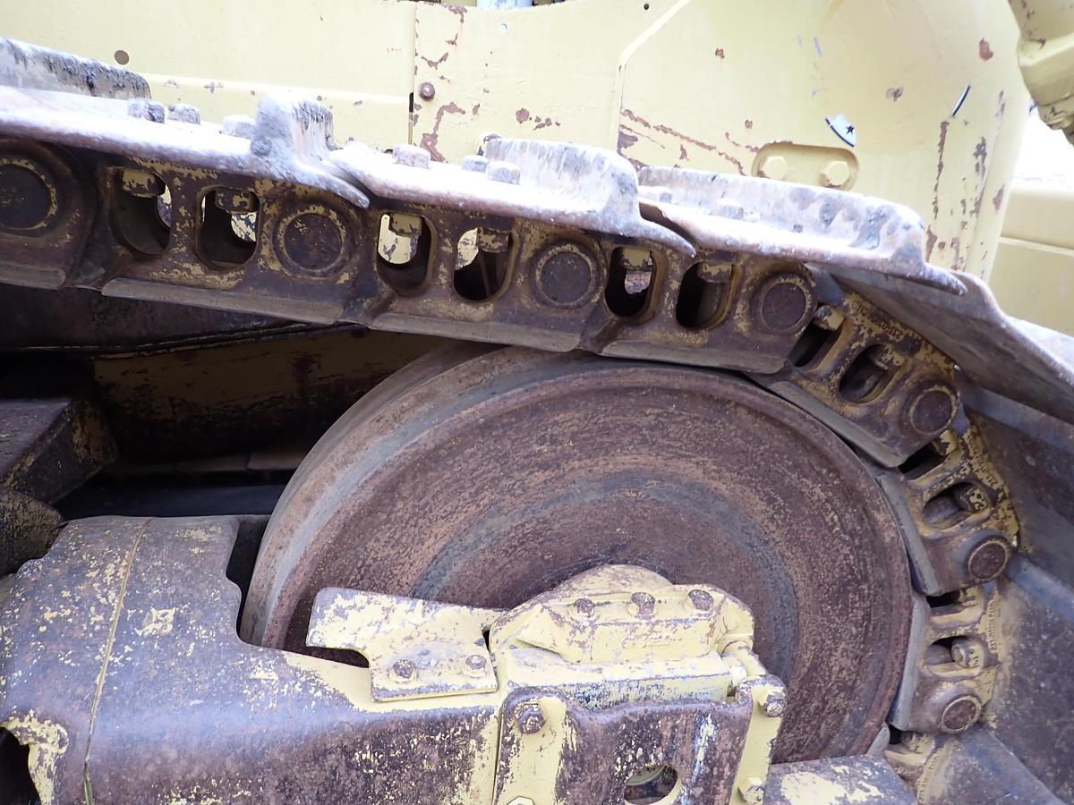 Used 1980 CAT D7G Crawler Dozer w/ RIPPER!