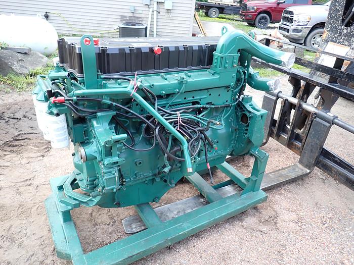 Refurbished 2003 Volvo D12CAAE2 Diesel Engine A40D Truck D12C