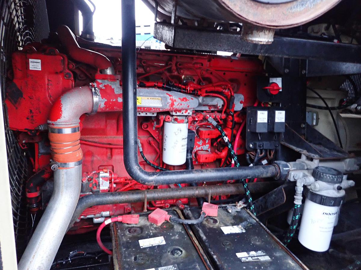 Used 2014 Doosan HP1600 Air Compressor