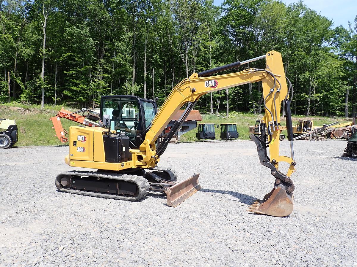 Used 2020 CAT 306 CR Hydraulic Excavator THUMB 1500 HOURS