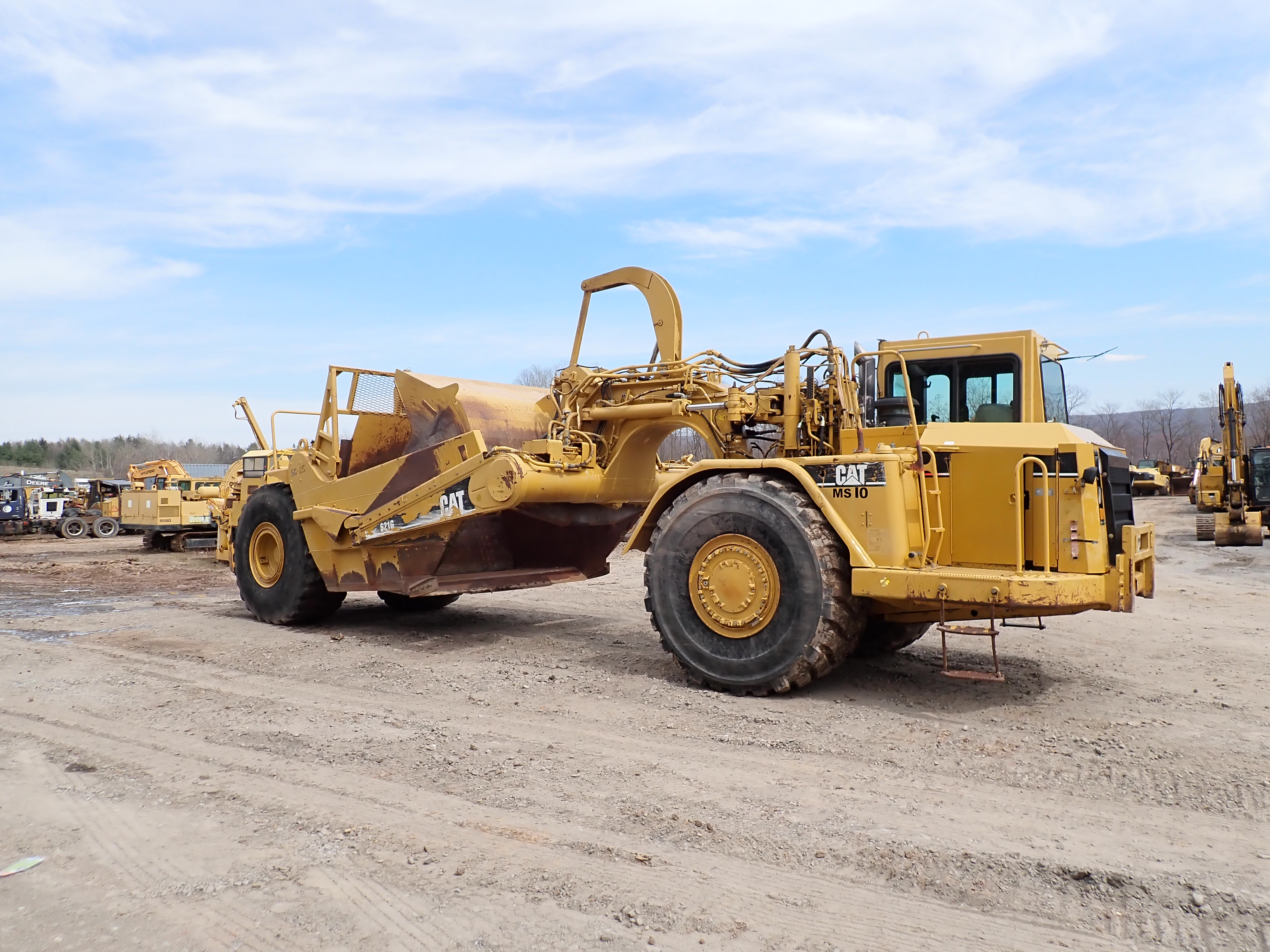 Used 2007 CAT 621G Motor Scraper
