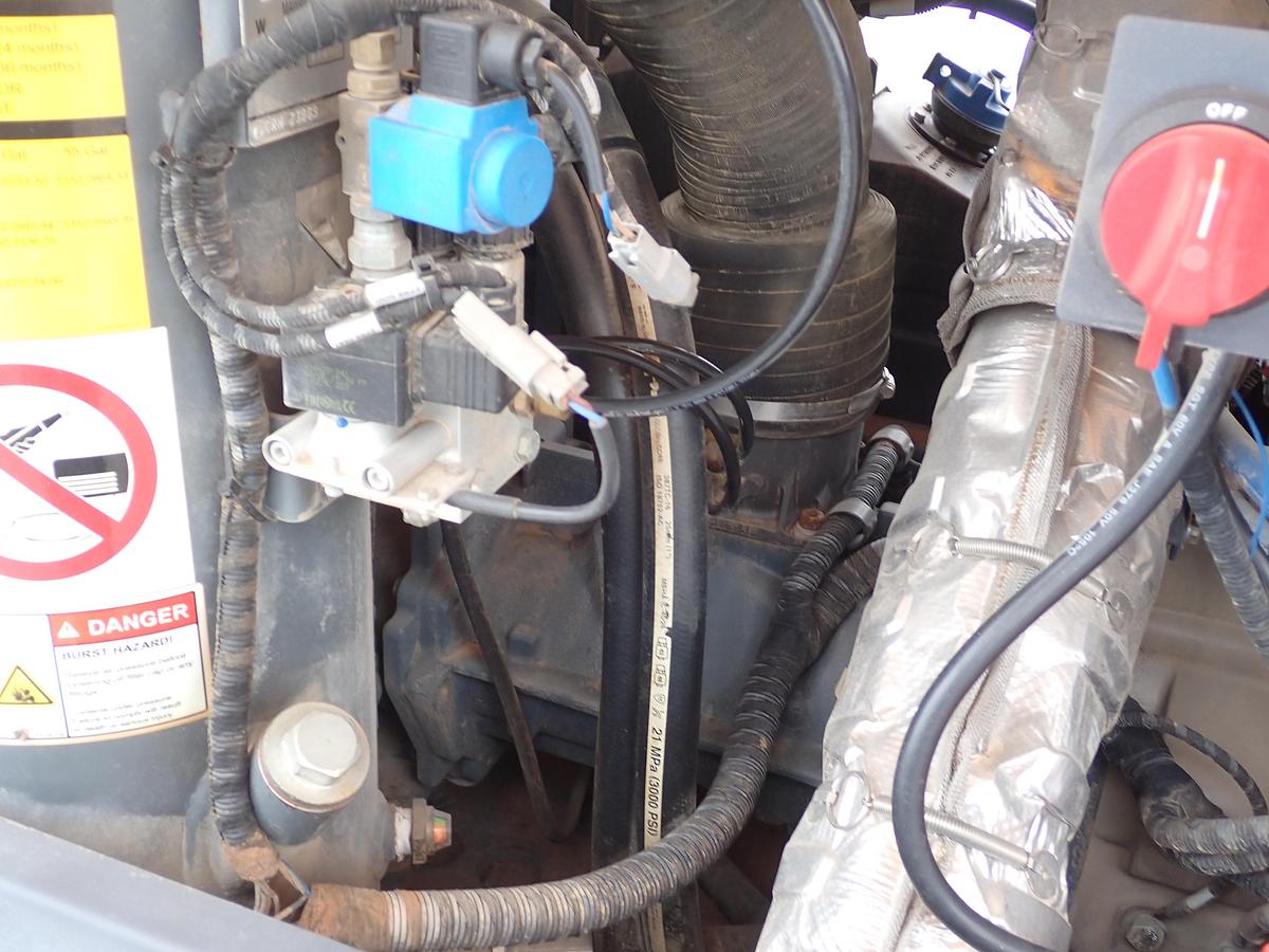 Used 2023 Atlas Copco XAS400-200 Air Compressor 