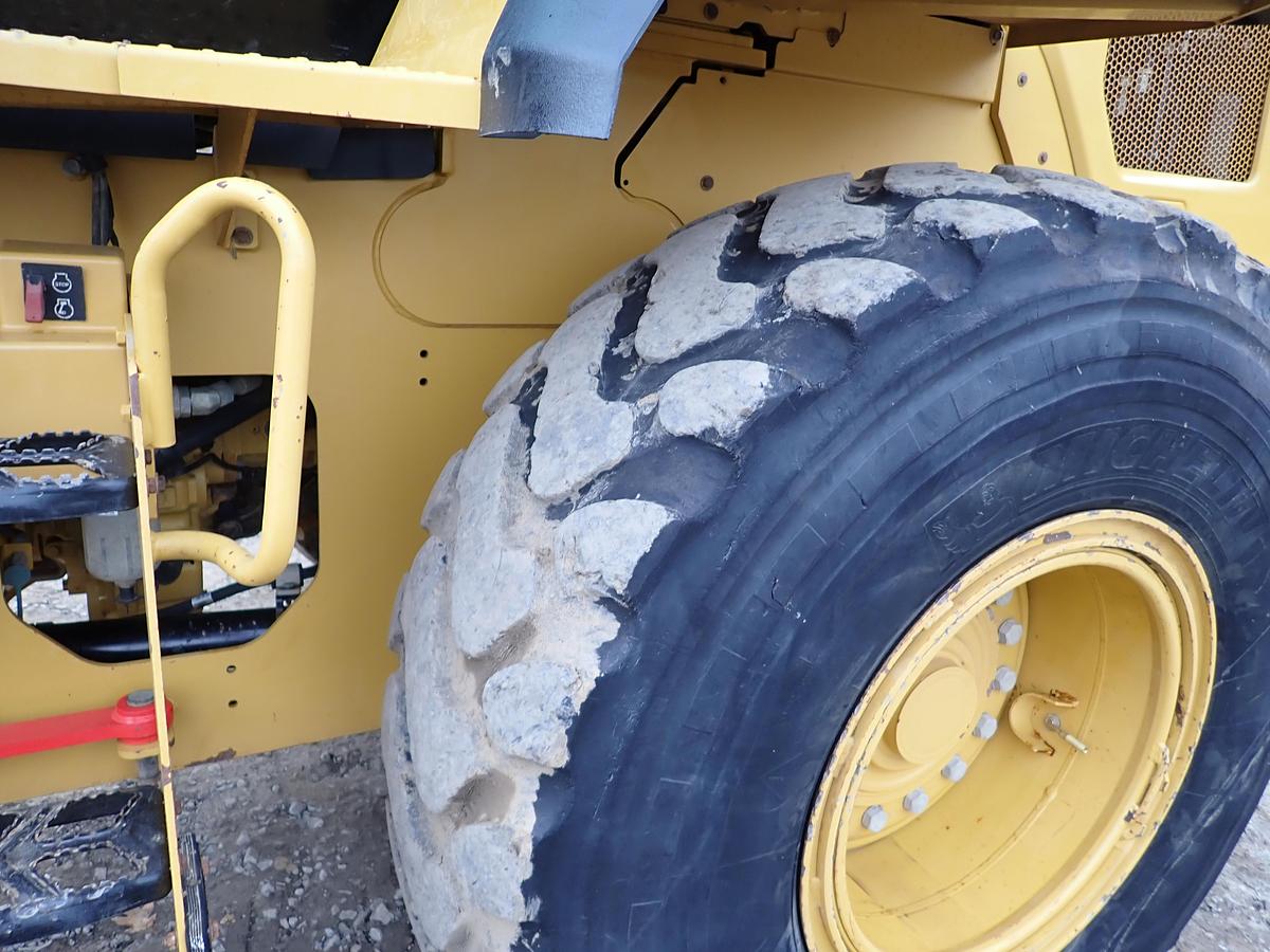 Used 2019 CAT 938M Wheel Loader 