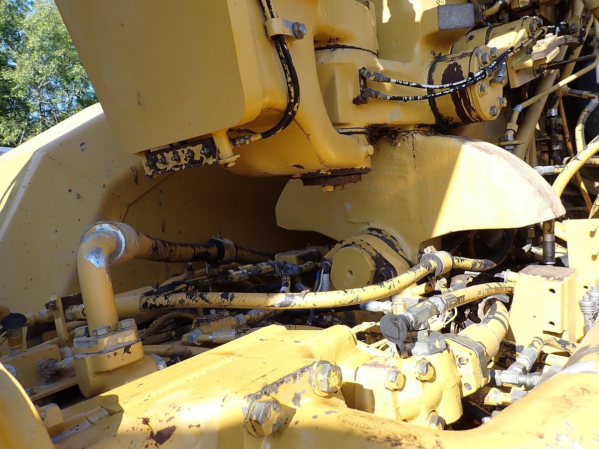 Used 2007 CAT 621G Motor Scraper