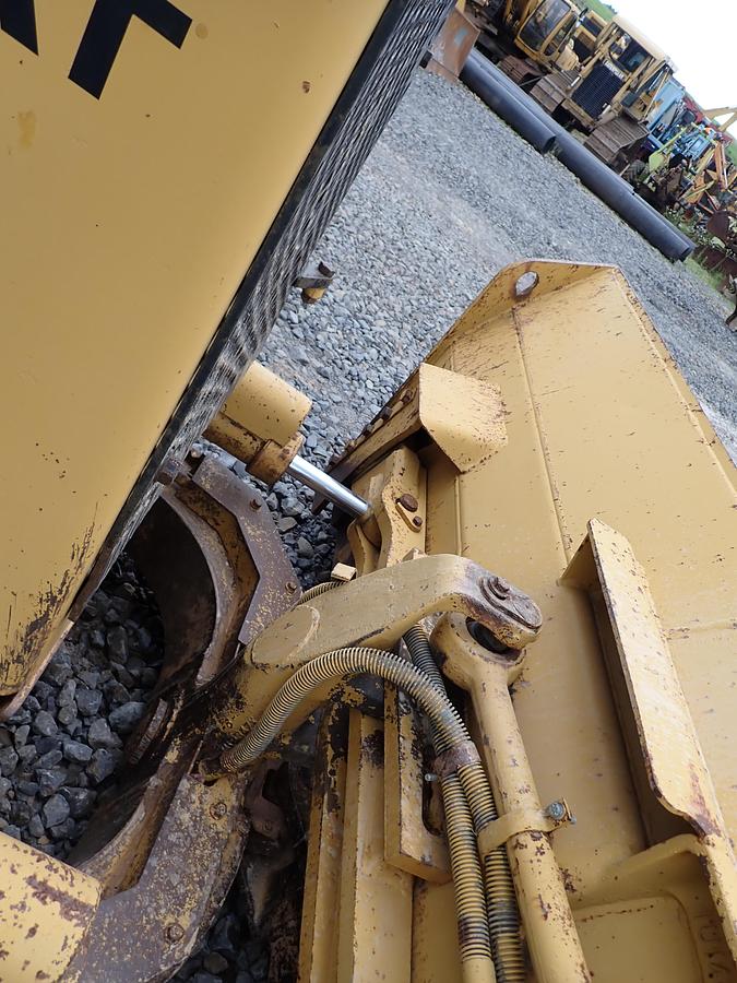 Used 1989 CAT D4H Series II Crawler Dozer 