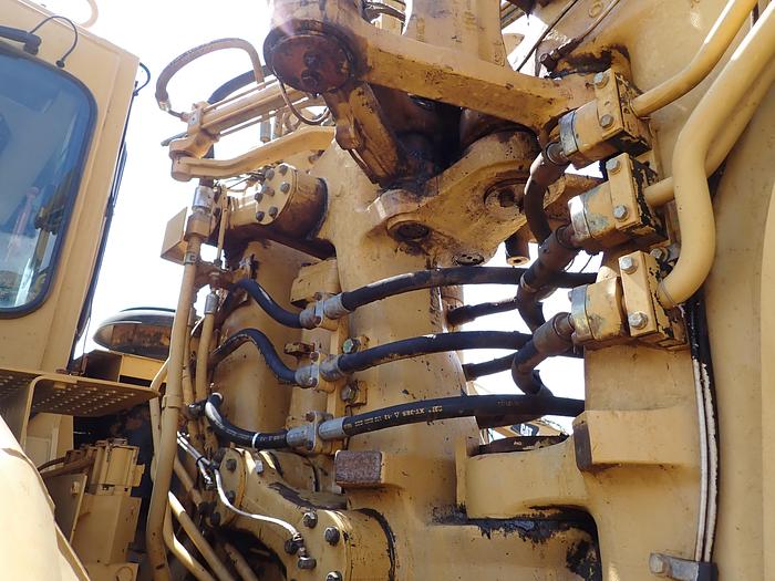 Used 2001 CAT 621G Motor Scraper