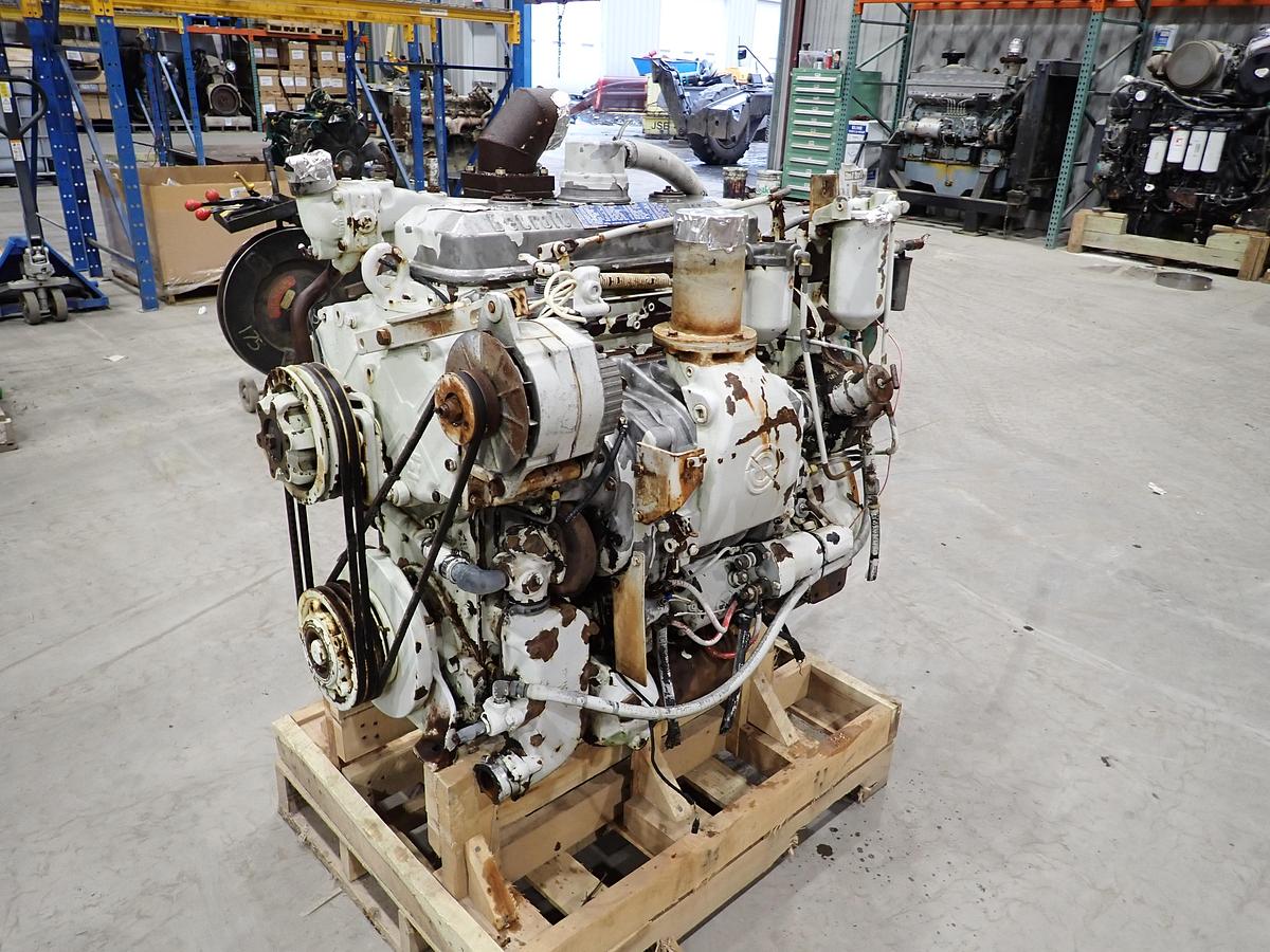 Used Detroit Diesel 4-71 Engine RIGHT HAND EXHAUST 1043-5000