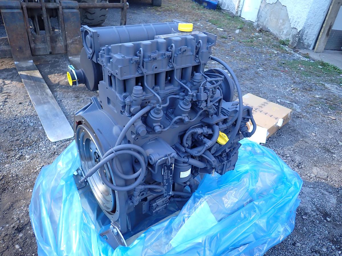 Deutz D2011 L03 Diesel Engine FACTORY NEW!