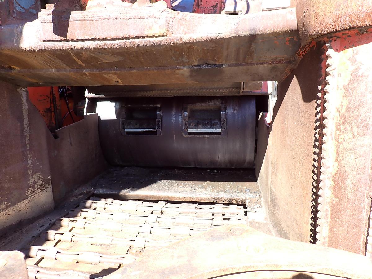 Used 2002 Morbark 50/36 Mountain Goat Whole Tree Chipper CAT 3412 Diesel