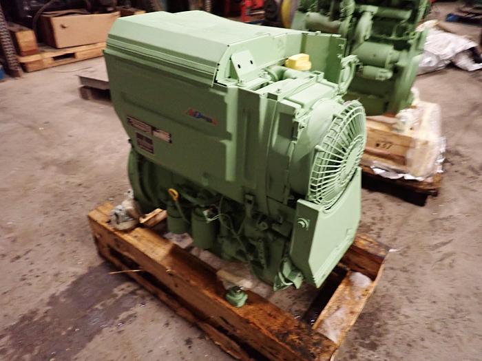 DEUTZ BF4L1011 Turbo Diesel Engine UNUSED!