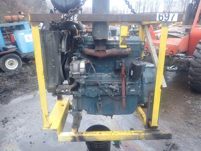 Used Kubota V4702 Diesel Engine RUNS MINT! VIDEO! Tractor M8580 Industrial 4702