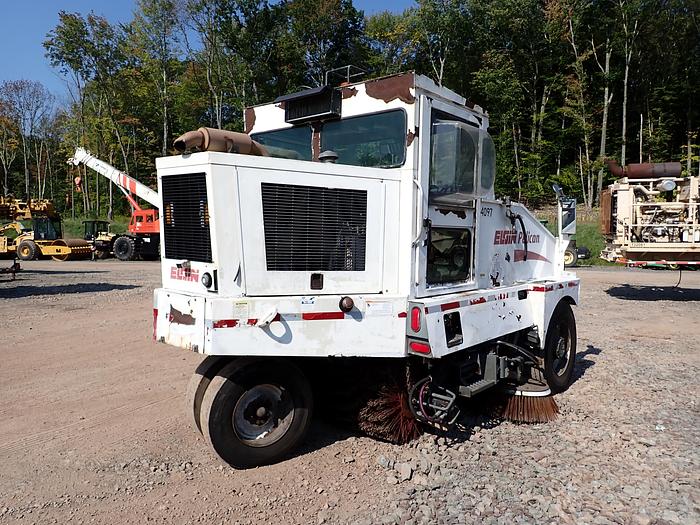 Used 2005 Elgin Pelican