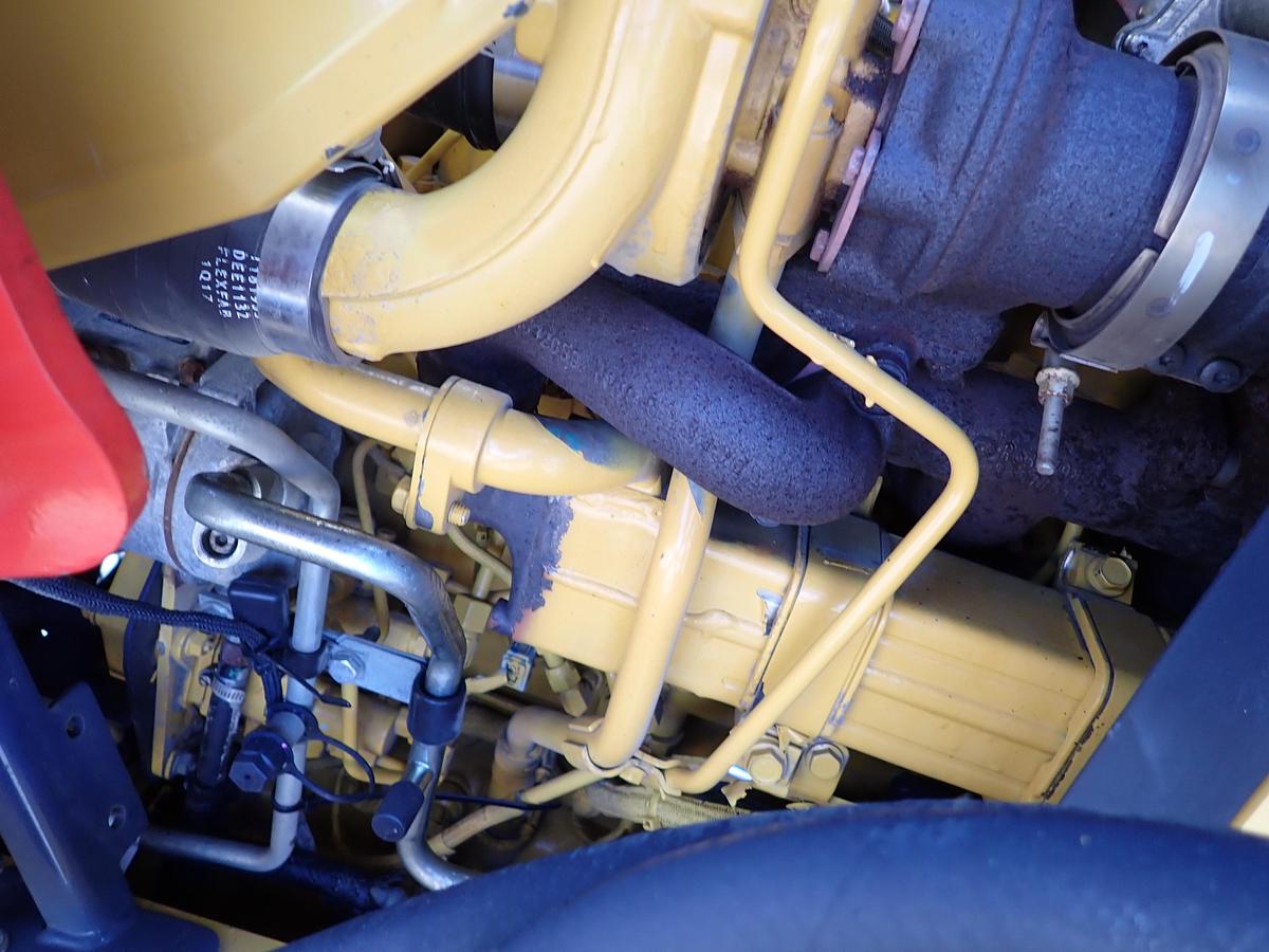 Used 2018 John Deere 410L Loader Backhoe LOADED! Q/C FORKS EXTENDAHOE