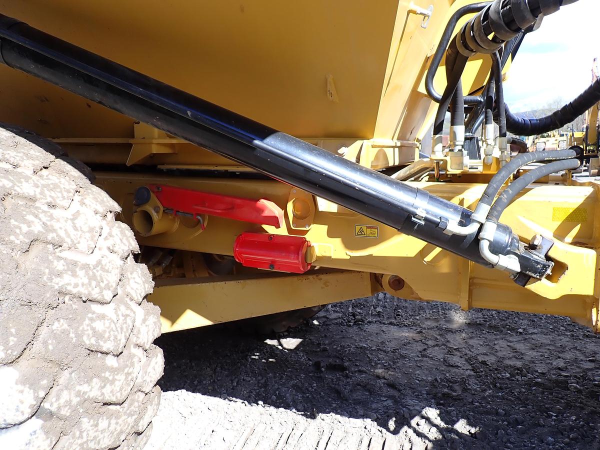 Used 2014 CAT 740B Articulated Truck