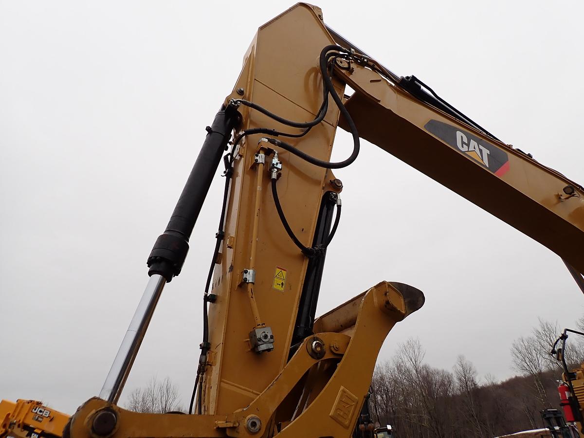 Used 2017 CAT 335F LCR Hydraulic Excavator w/ PROGRESSIVE THUMB!