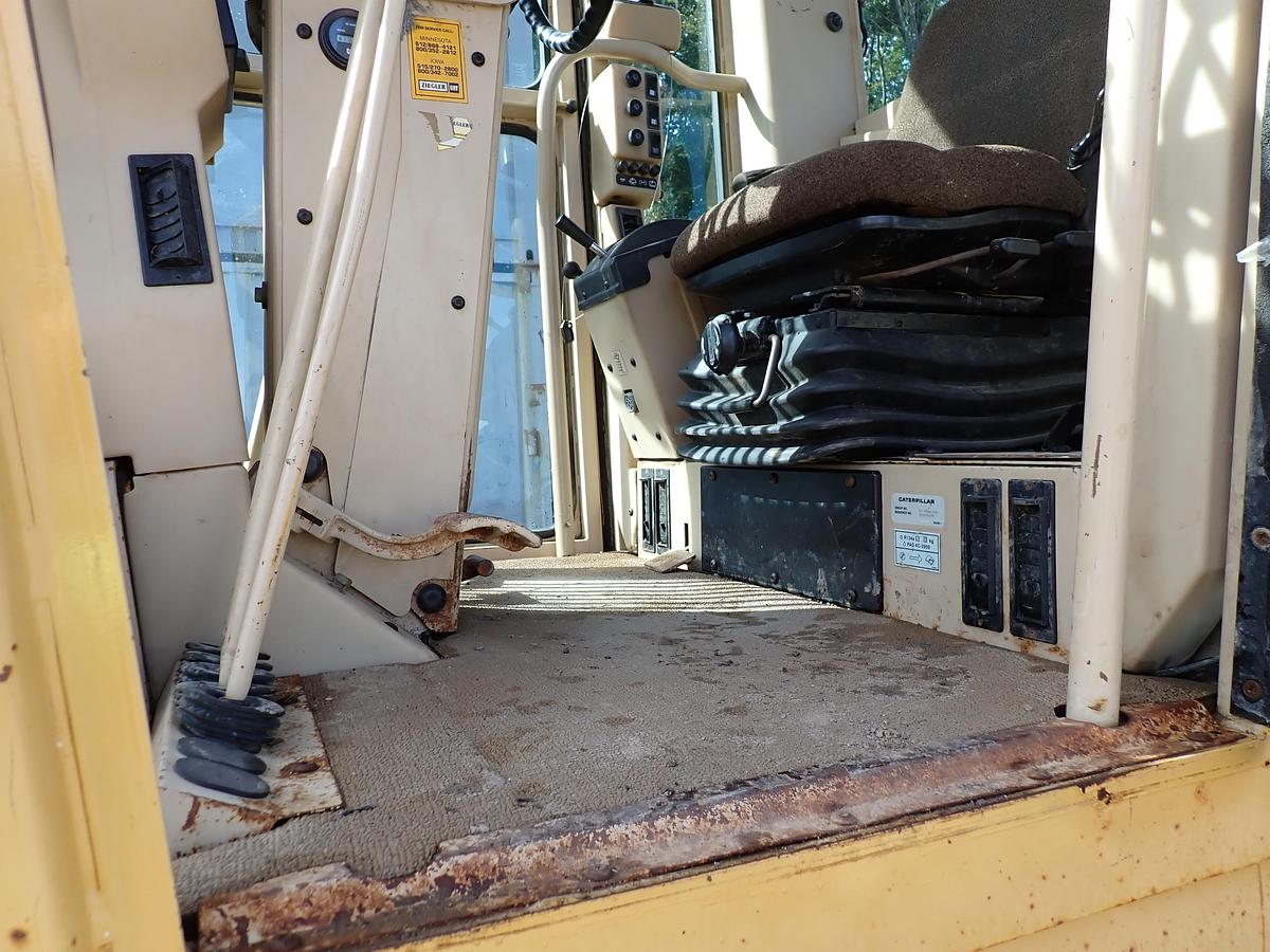 Used 1998 CAT 163H Motor Grader