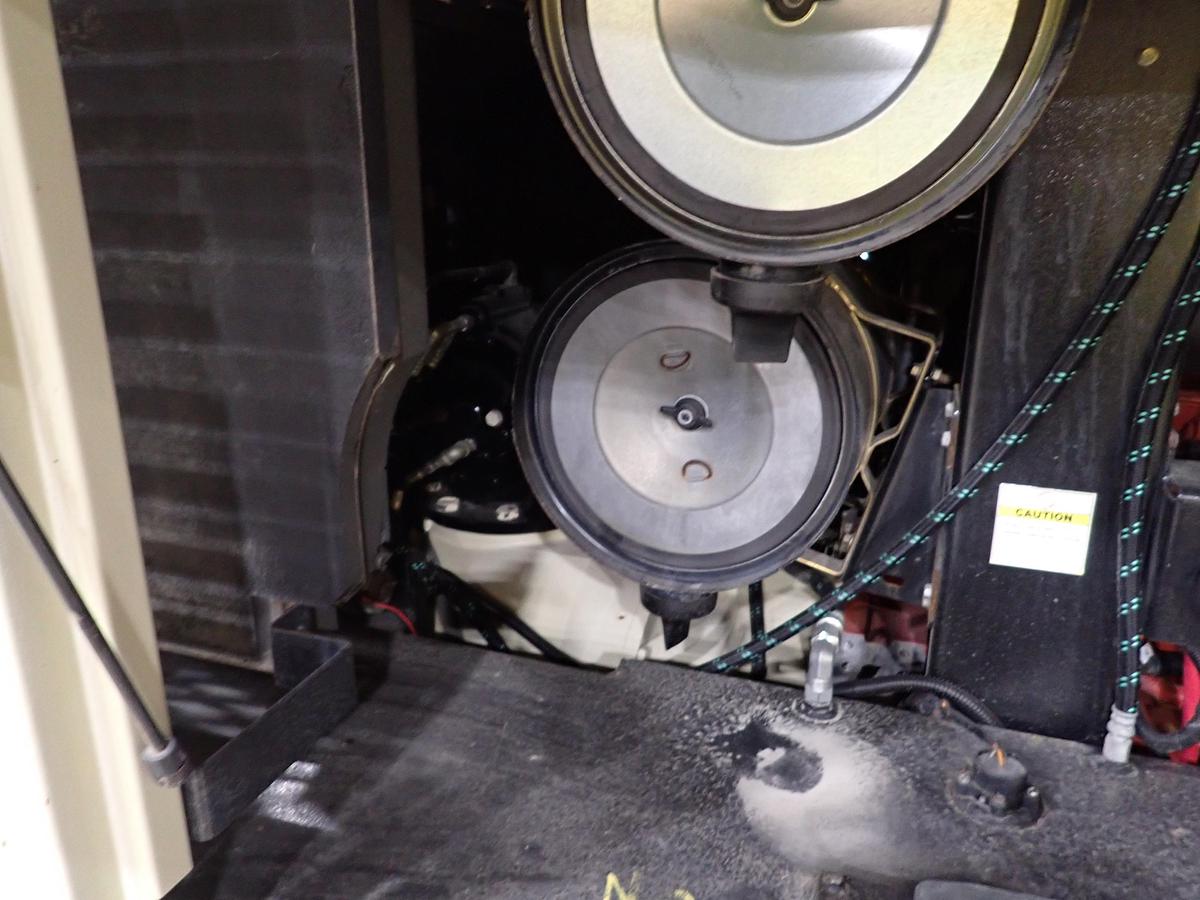 Used 2014 Doosan HP750WCU IQ 750 CFM Air Compressor