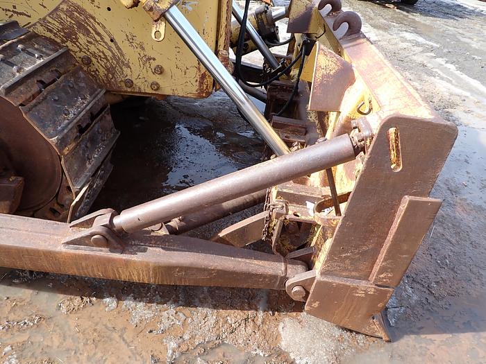 Used 1982 CAT D5B Crawler Dozer w/ CAB & WINCH 