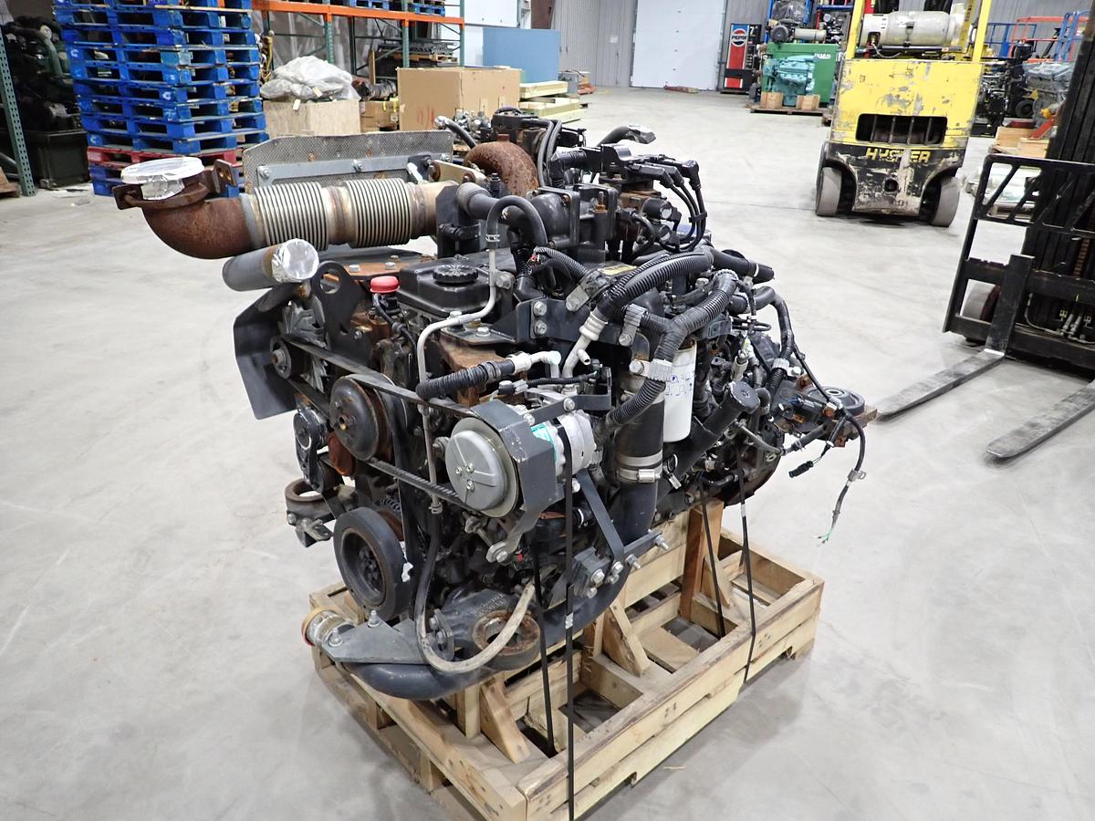 Used 2016 Komatsu SAA6D107E-3 Diesel Engine PC210LC-11 EXCAVATOR