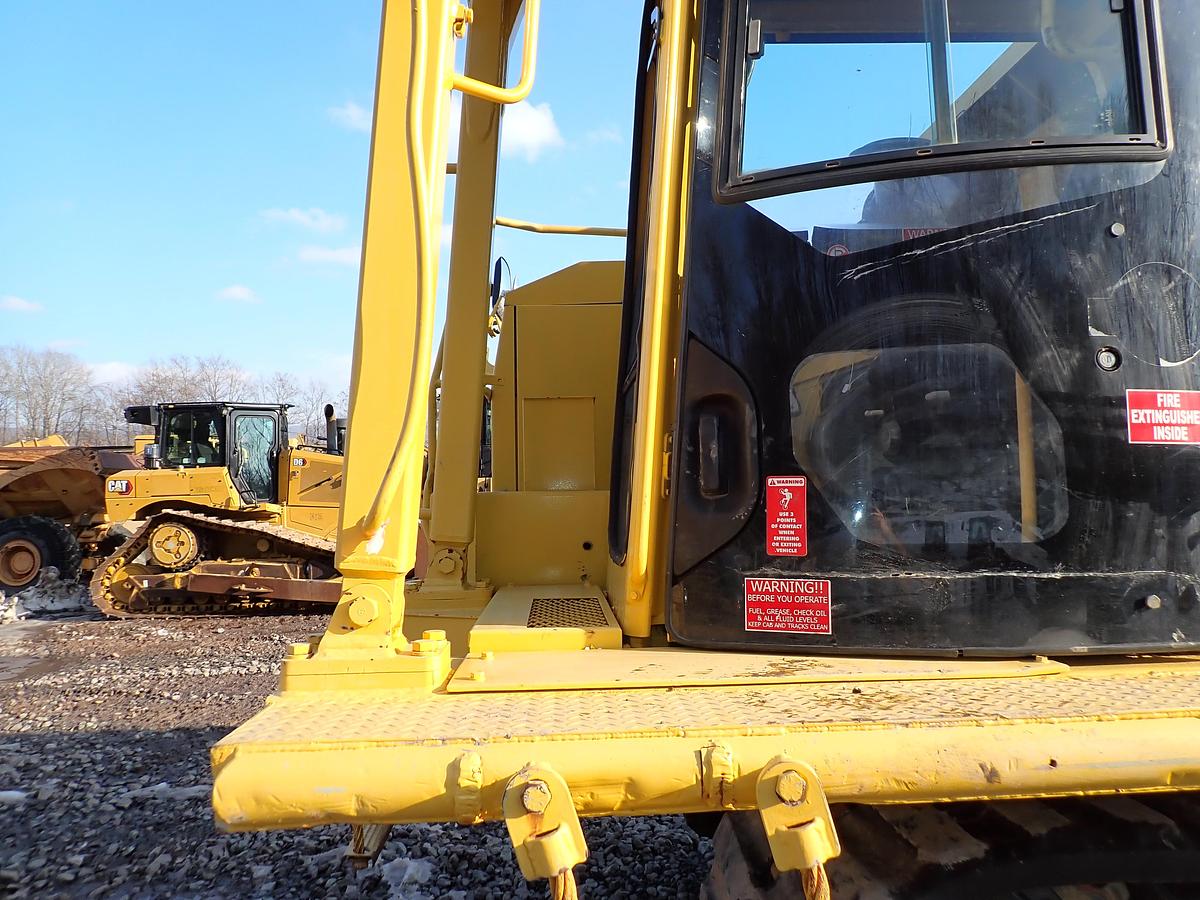 Used 2003 Komatsu CD110R-1 Crawler Carrier Dumper