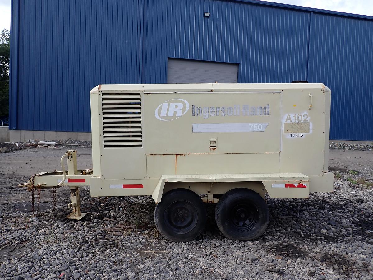 Used 1998 Ingersoll Rand XP750WCU 750 CFM Air Compressor