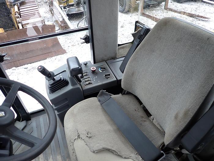 Used 2007 Caterpillar CS-563E Vibratory Compactor