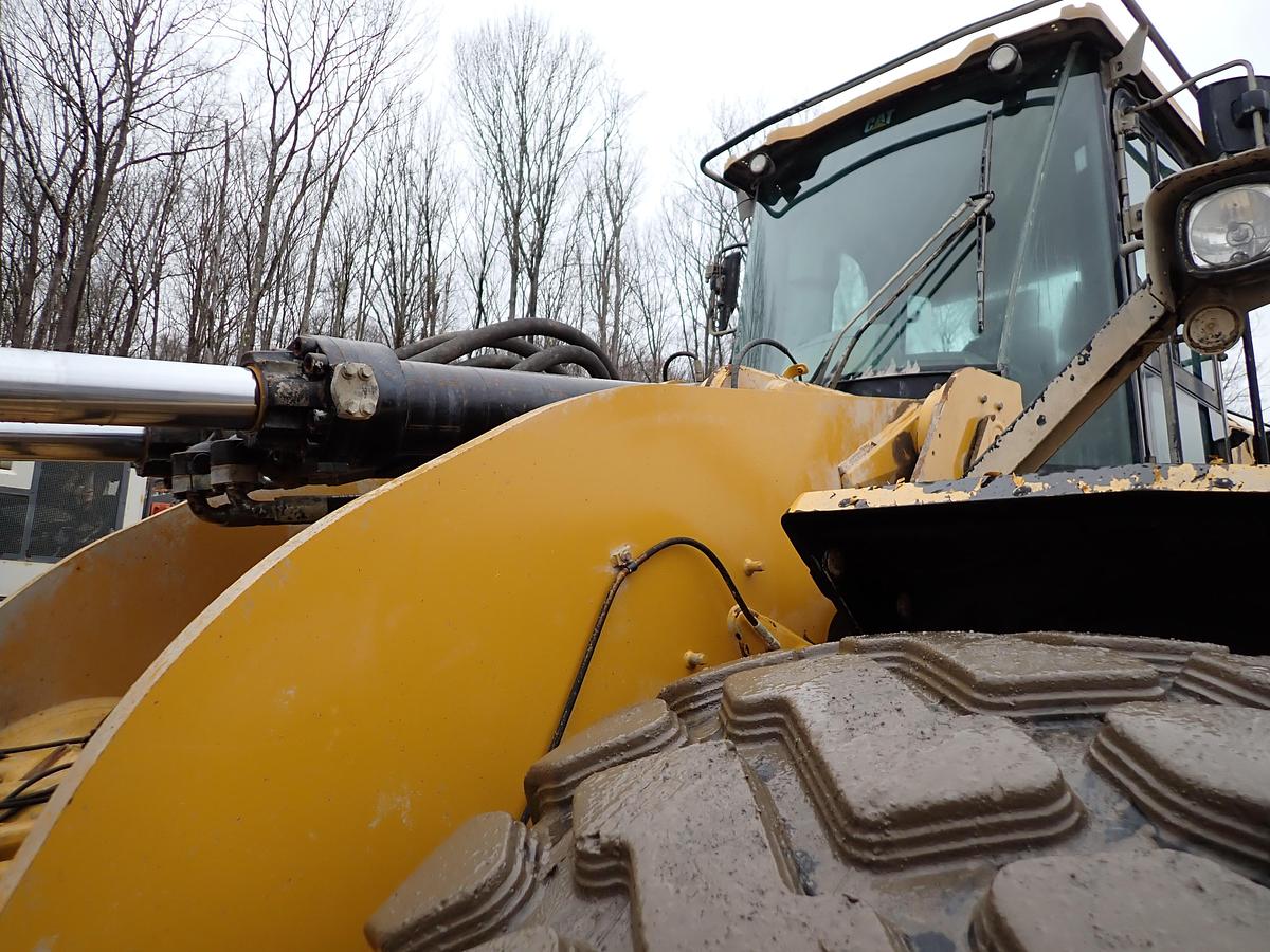 Used 2018 CAT 980M Wheel Loader
