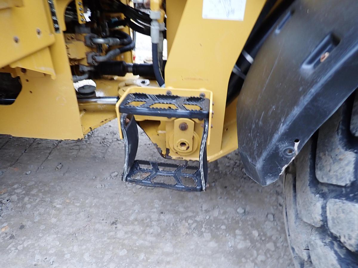 Used 2019 CAT 938M Wheel Loader