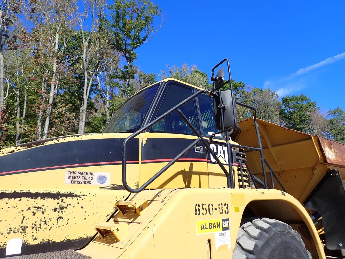 Used 2004 CAT 735 Articulated Haul Truck