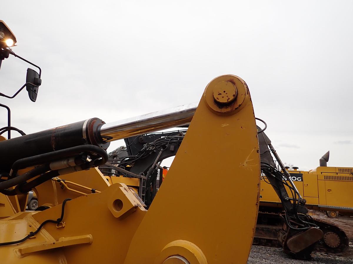 Used 2019 CAT 938M Wheel Loader