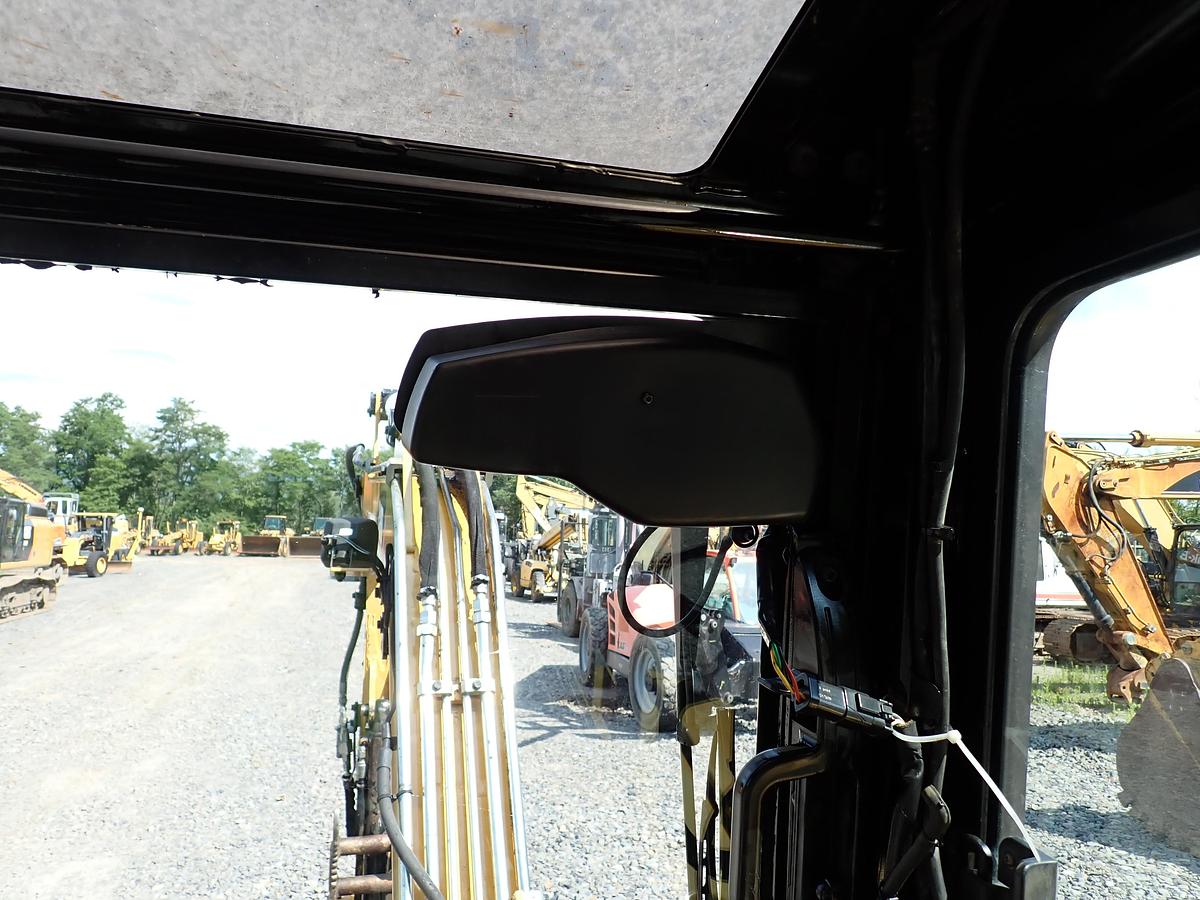 Used 2016 CAT 304E2 CR Mini Excavator HYDRAULIC THUMB!