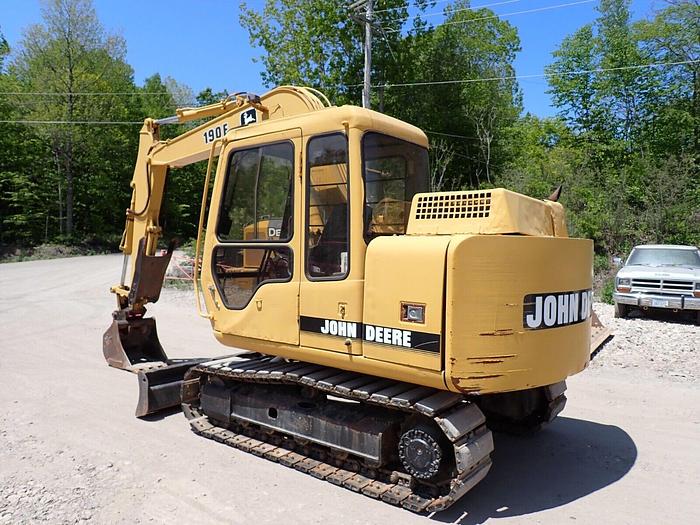 Used John Deere 190E Hydraulic Excavator SUPER CLEAN! Hydraulic Thumb STREET PADS!