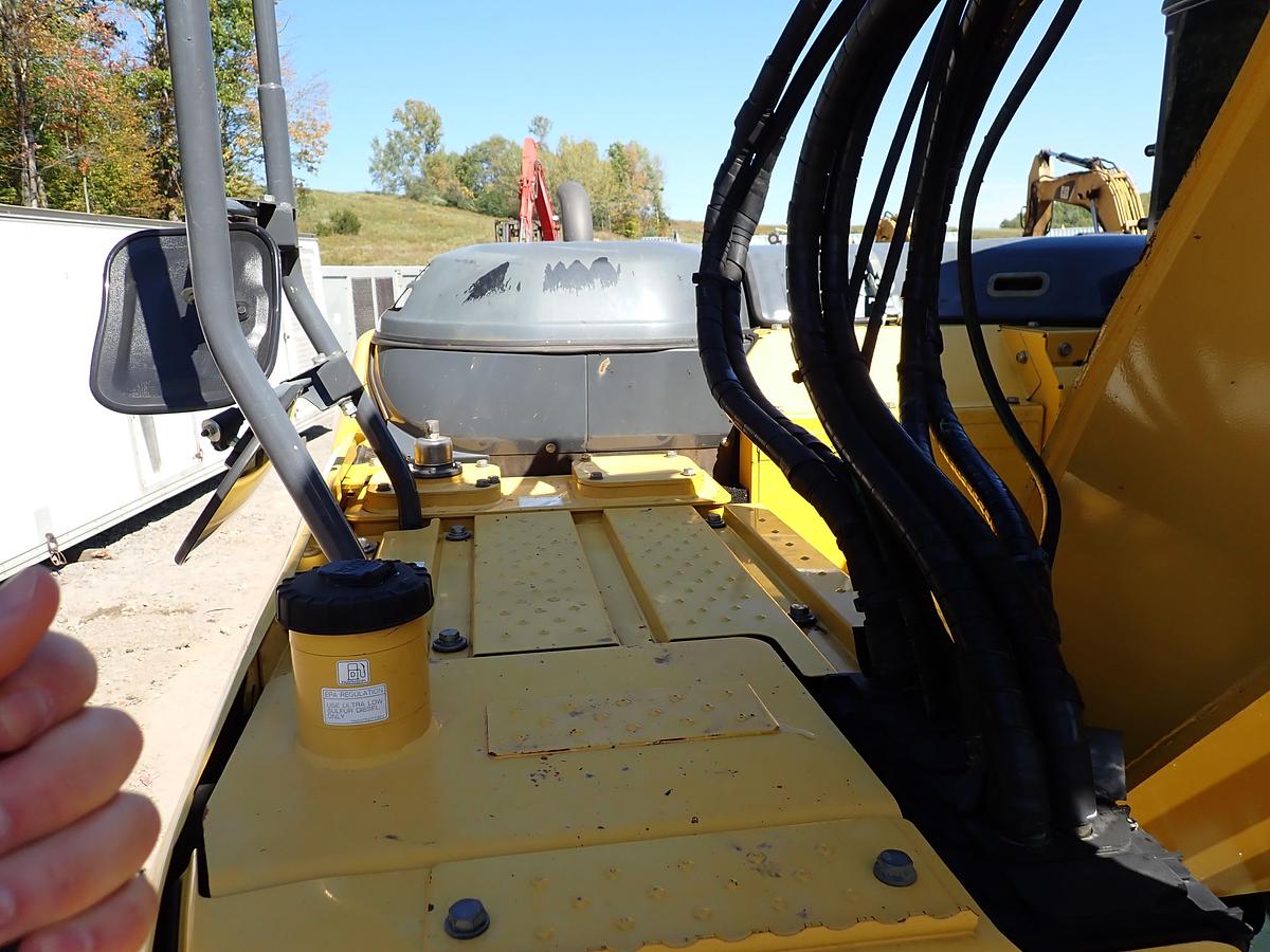 Used 2022 Kobelco SK140SRLC-7 Hydraulic Excavator SUPER CLEAN!