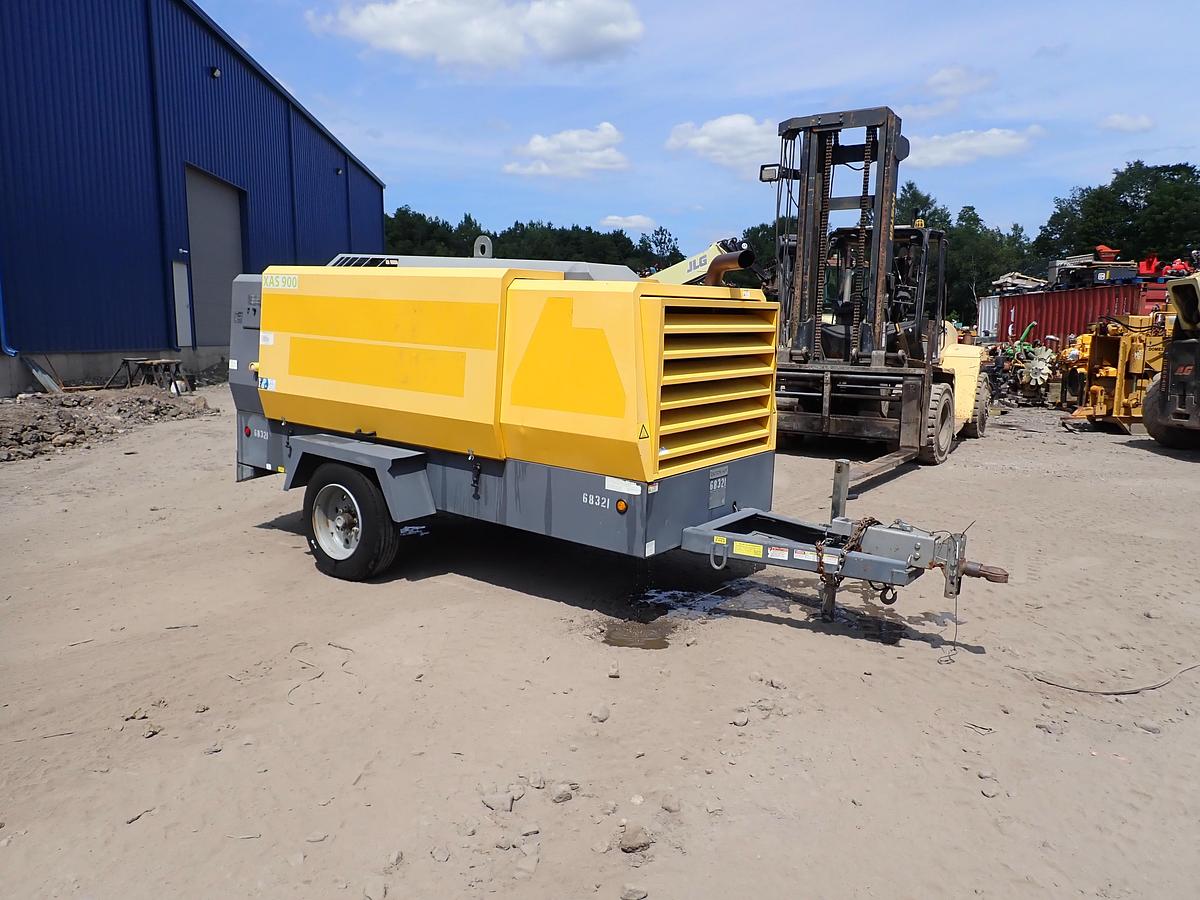 Used 2021 Atlas Copco XAS900 JD8 900 CFM Air Compressor
