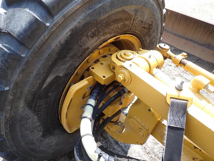 Used 2015 CAT 120M2 AWD