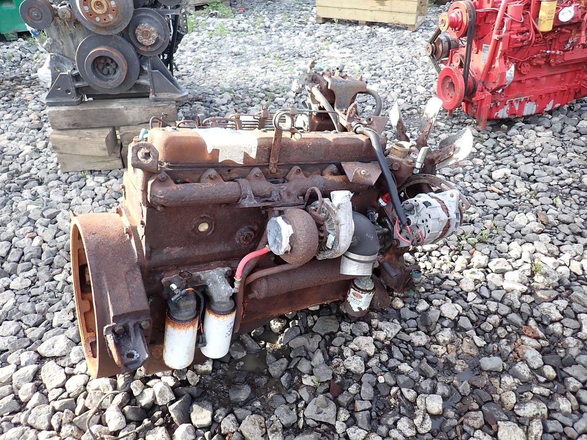 Used 1992 International DT466 Turbo Diesel Engine 230 HP 