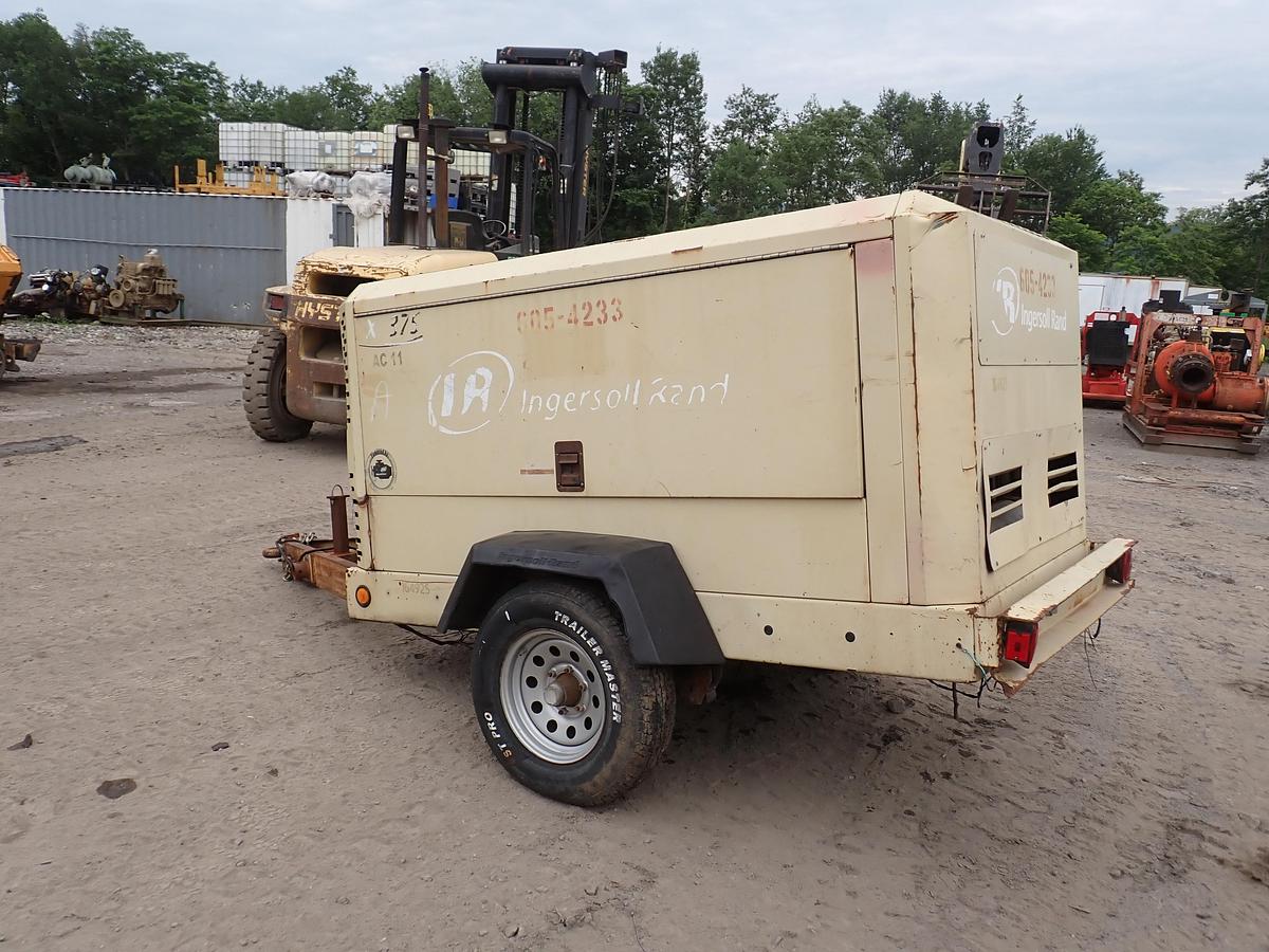 Used 2009 Ingersoll Rand XP375WIR 375 CFM Air Compressor