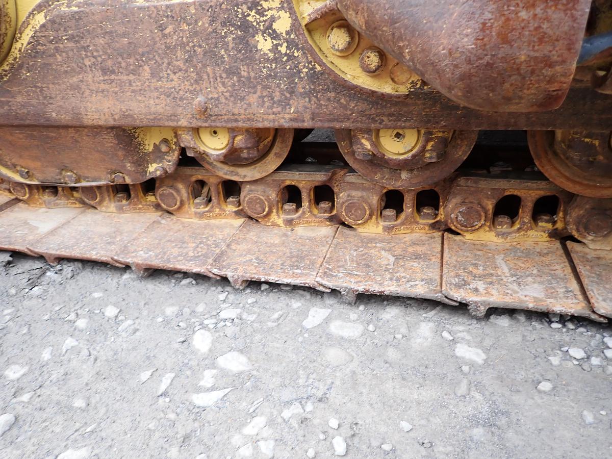 Used 1980 CAT D7G Crawler Dozer w/ RIPPER!
