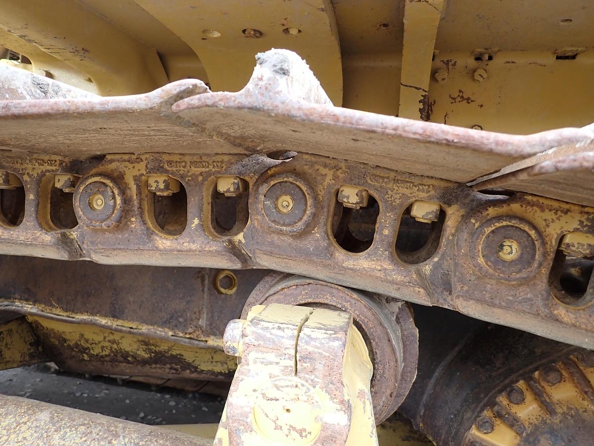 Used 1980 CAT D7G Crawler Dozer w/ RIPPER!