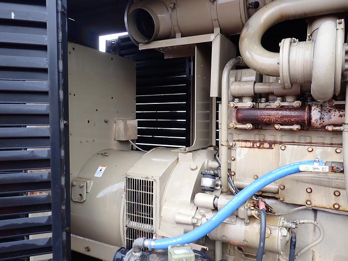 Used 1990 Cummins KTTA19-G1 Generator Set LOW HOURS!