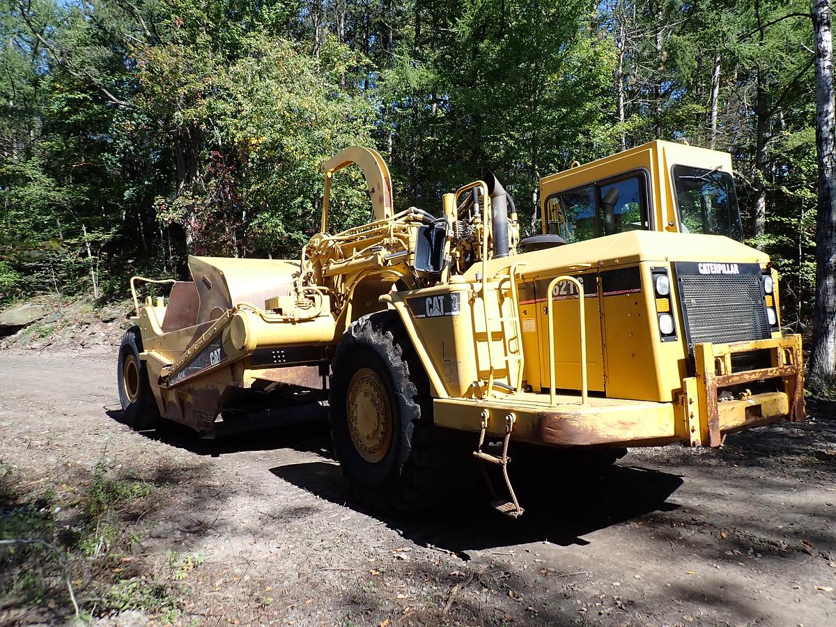 Used 2004 CAT 621G Motor Scraper